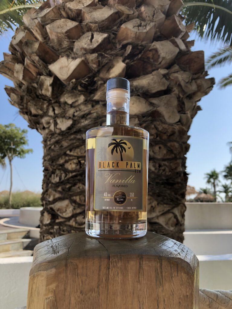 Black Palm Vanilla an der Palme